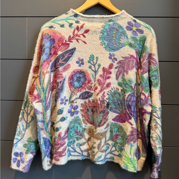NATURAL LIFE NWT Cream Multicolored Floral Crewneck Sweater Boho Romantic Soft - Picture 2 of 11